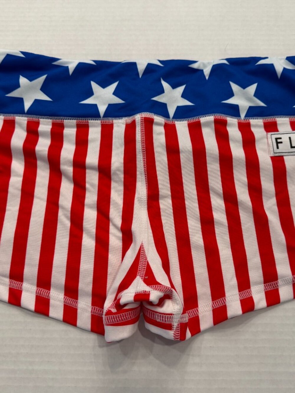 FLEO Original USA Stars & Stripes Athletic Shorts – Large - Picture 3 of 3